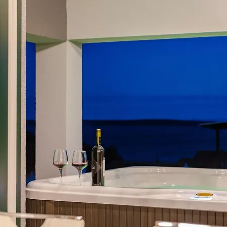 Apartamento Bozi, Luxury Penthouse With Jacuzzi *